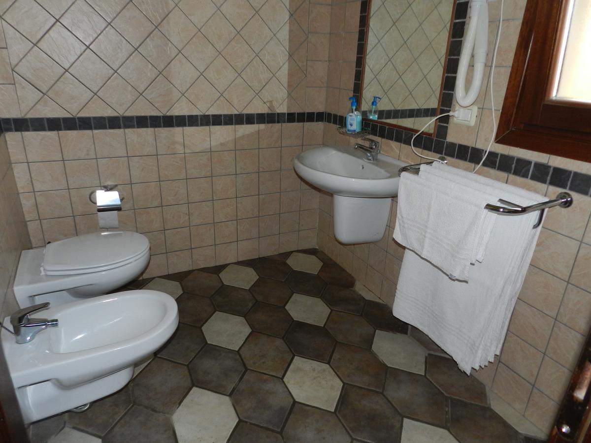 Hotel Minnia Budoni Εξωτερικό φωτογραφία
