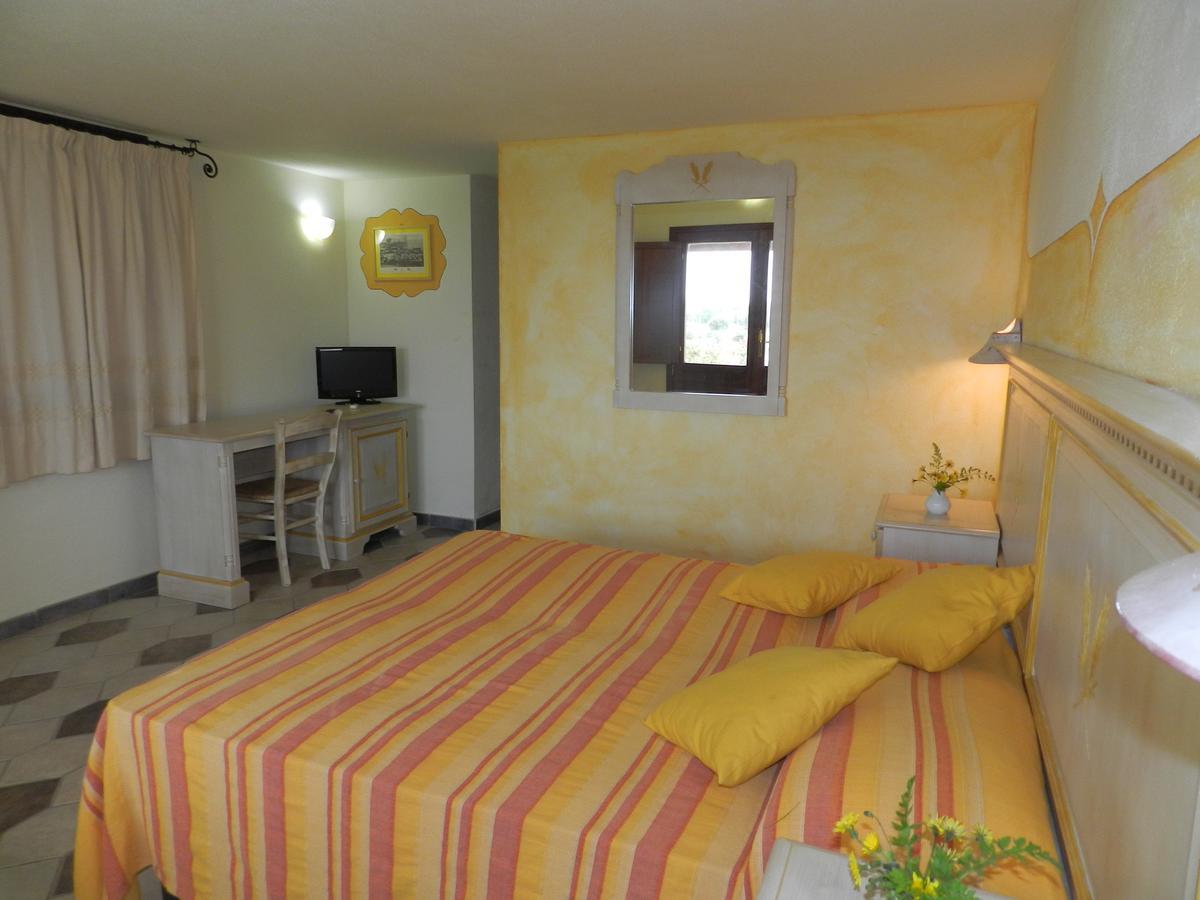 Hotel Minnia Budoni Εξωτερικό φωτογραφία