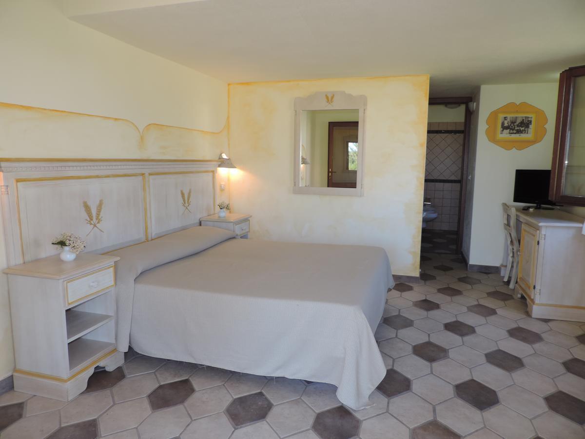 Hotel Minnia Budoni Εξωτερικό φωτογραφία